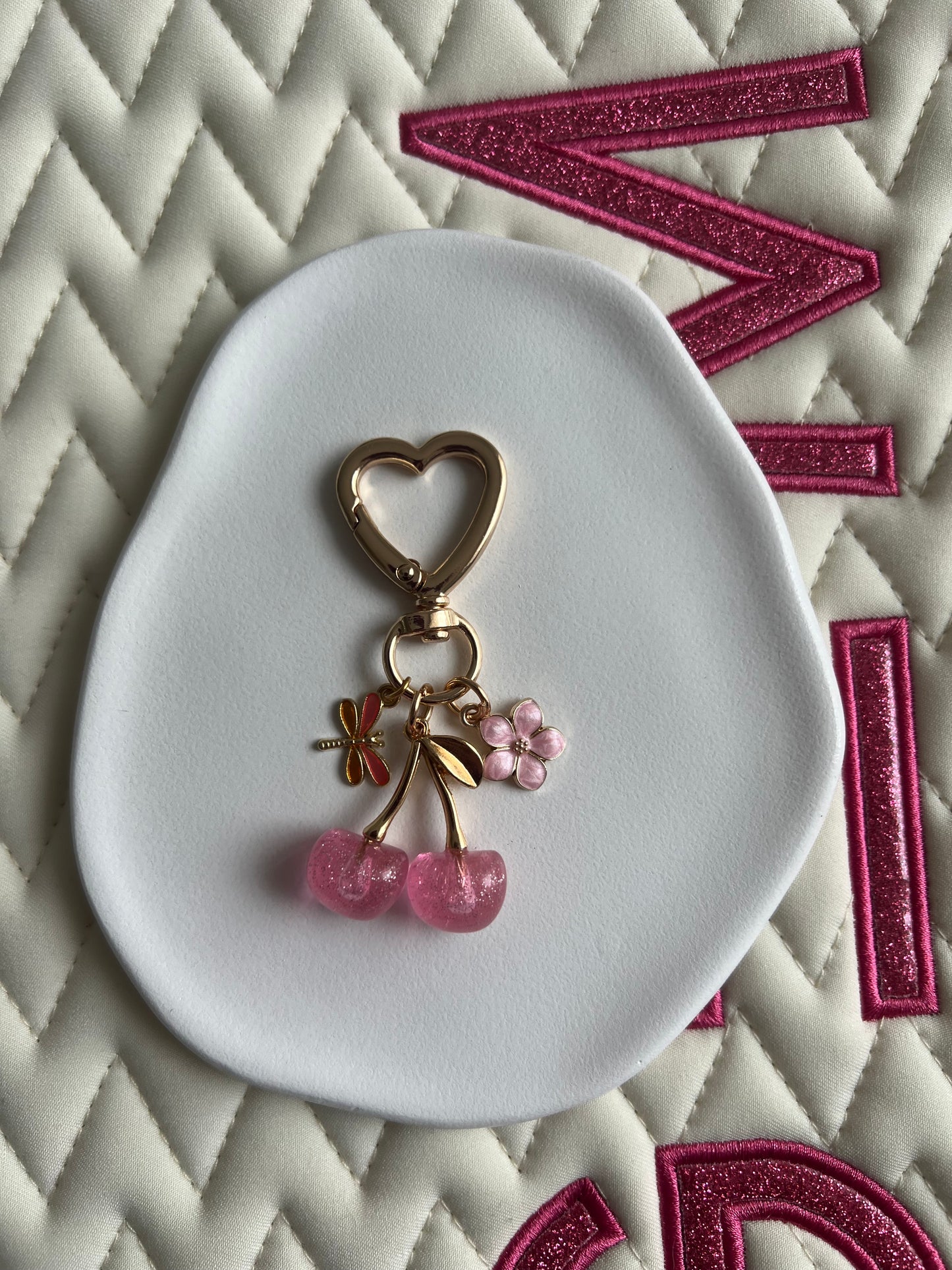🍒 Bijou pour licol : Rose pailleté & or 💖