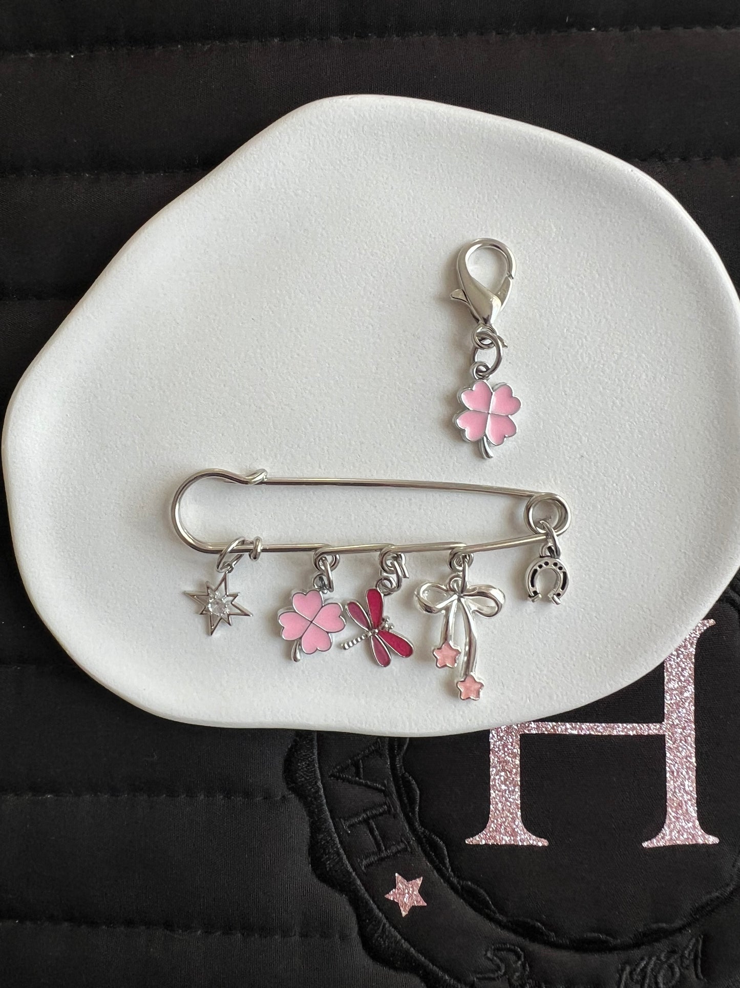 🌟🍀 Trèfle d’Étoiles broche + charm 🌟🍀