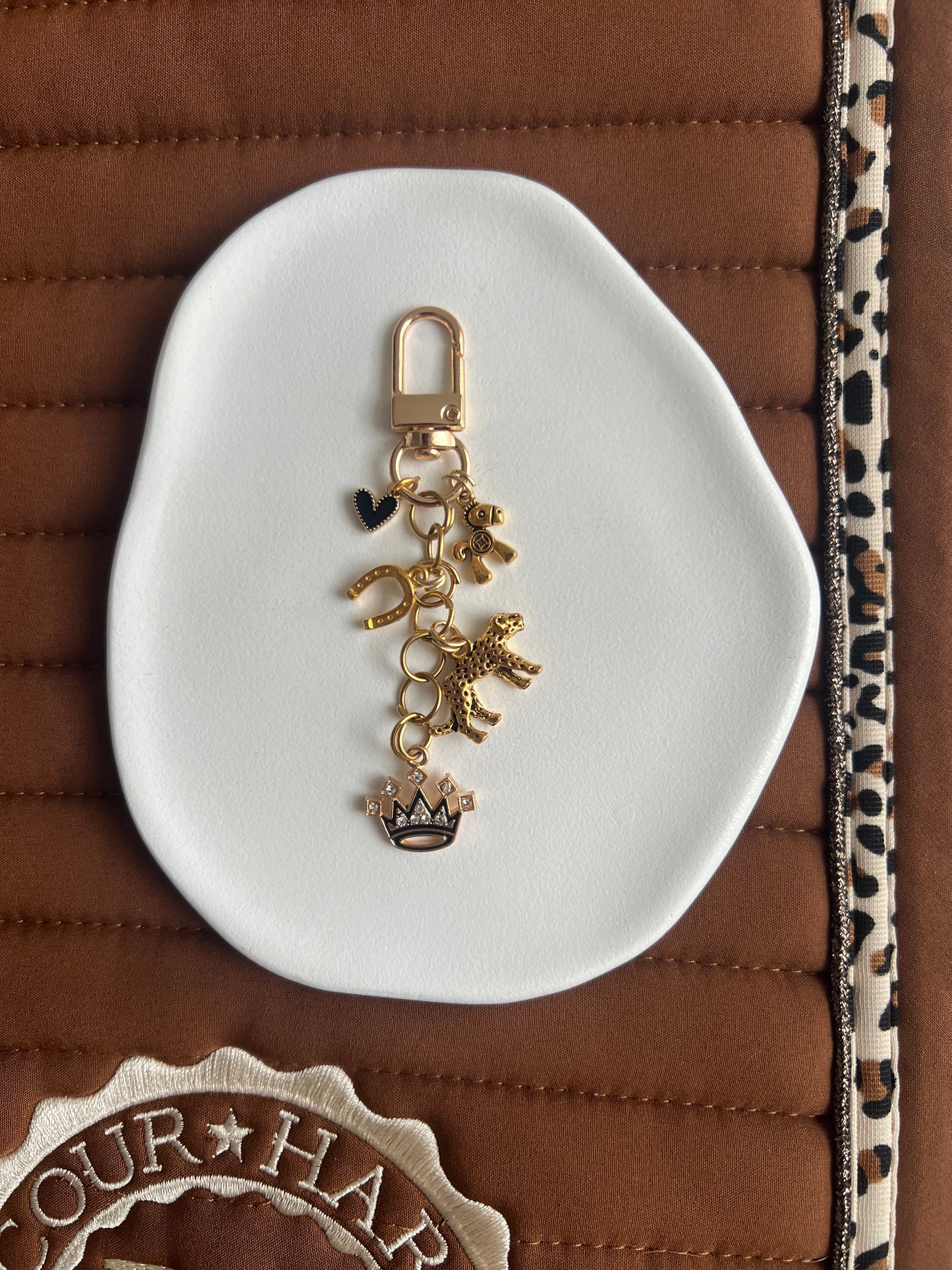 Bijoux de filet/ licol léopard doré ✨🐆🖤