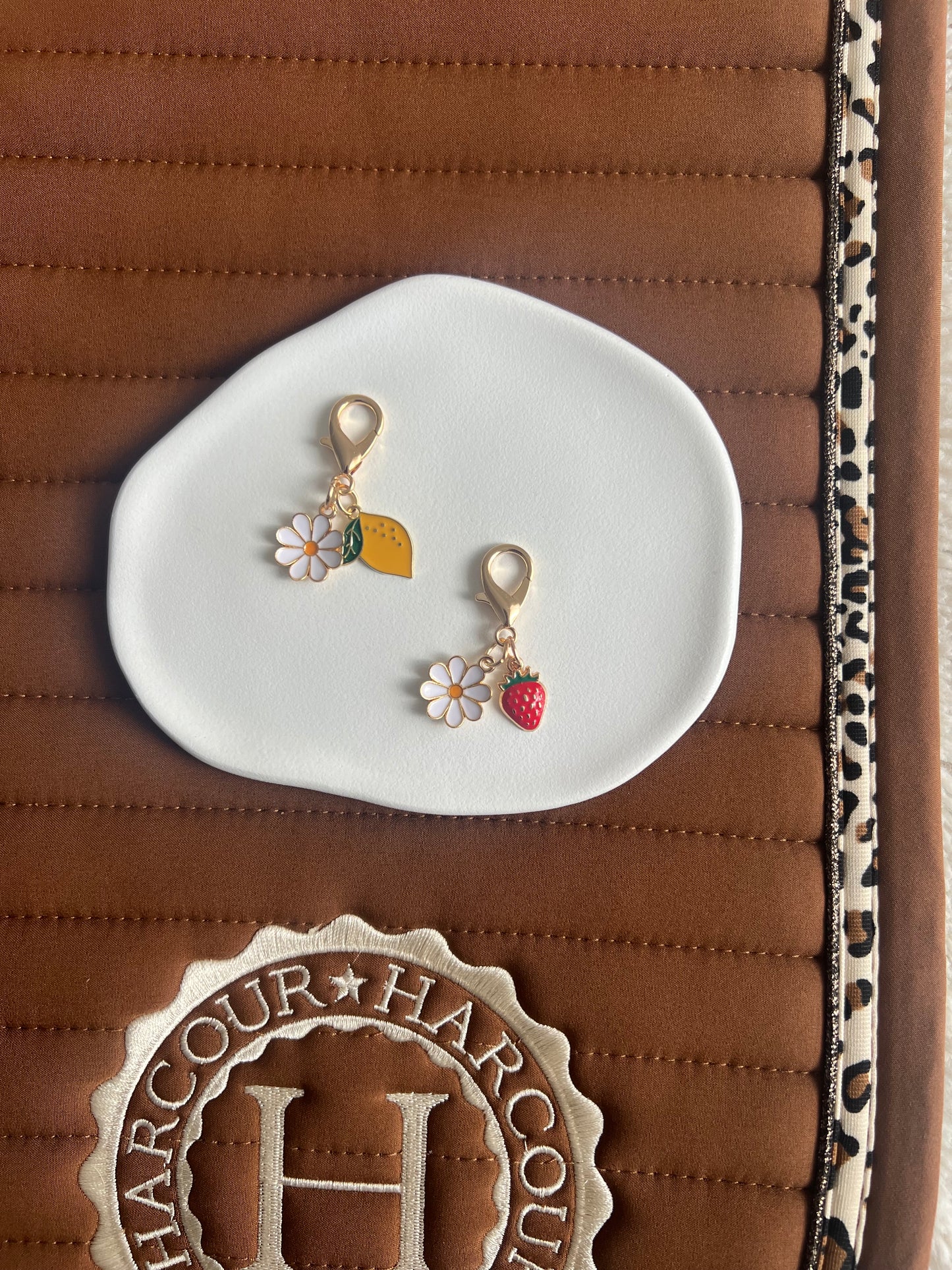 🍓🍋 Fraisita & Citronello débarquent en pack de 2 charms … 🐴✨