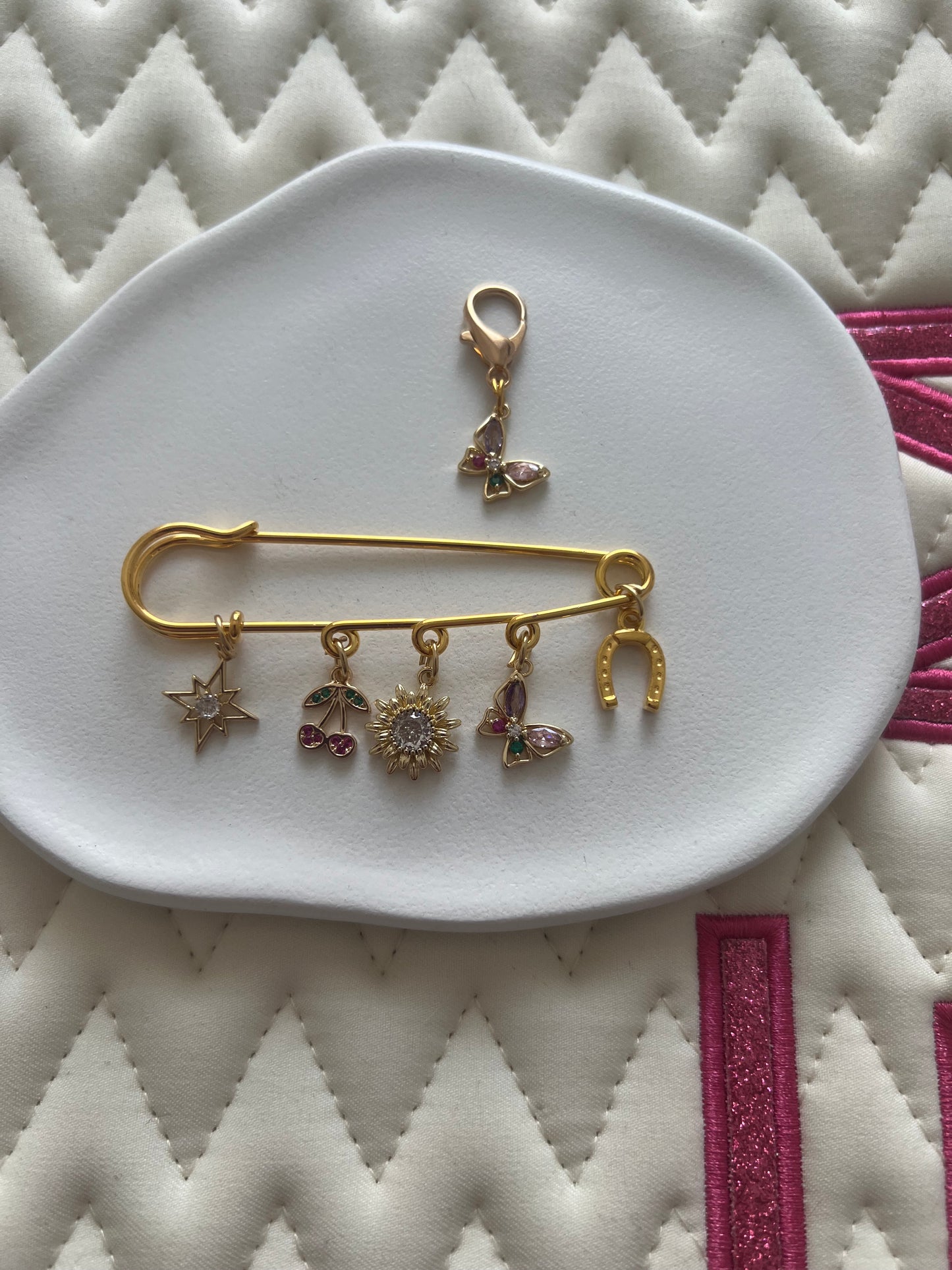 ✨ Cherry Chic Diamond OR 🍒