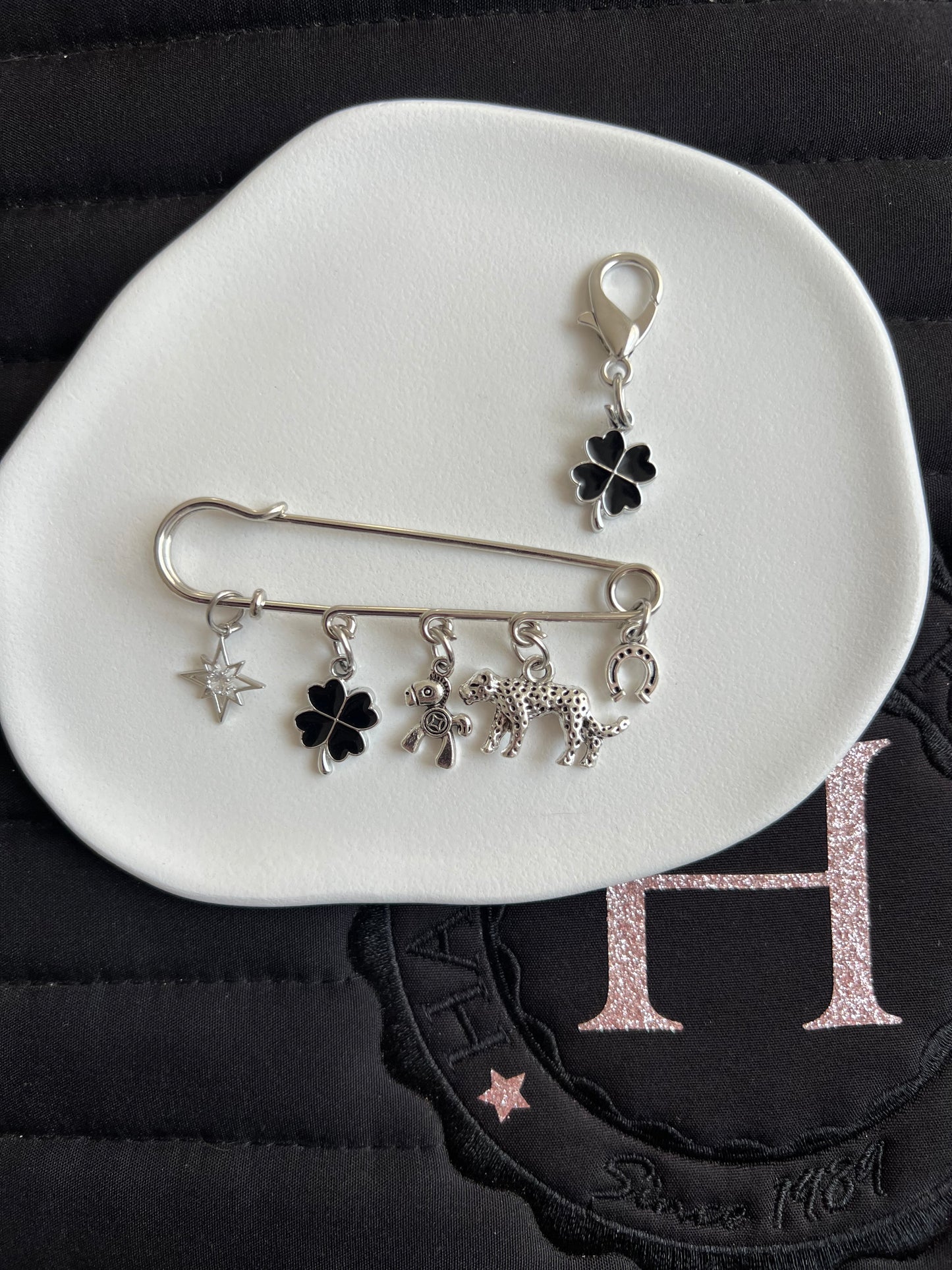 ✨🐆 LÉOPARD ARGENTÉ broche + charm 🐆✨