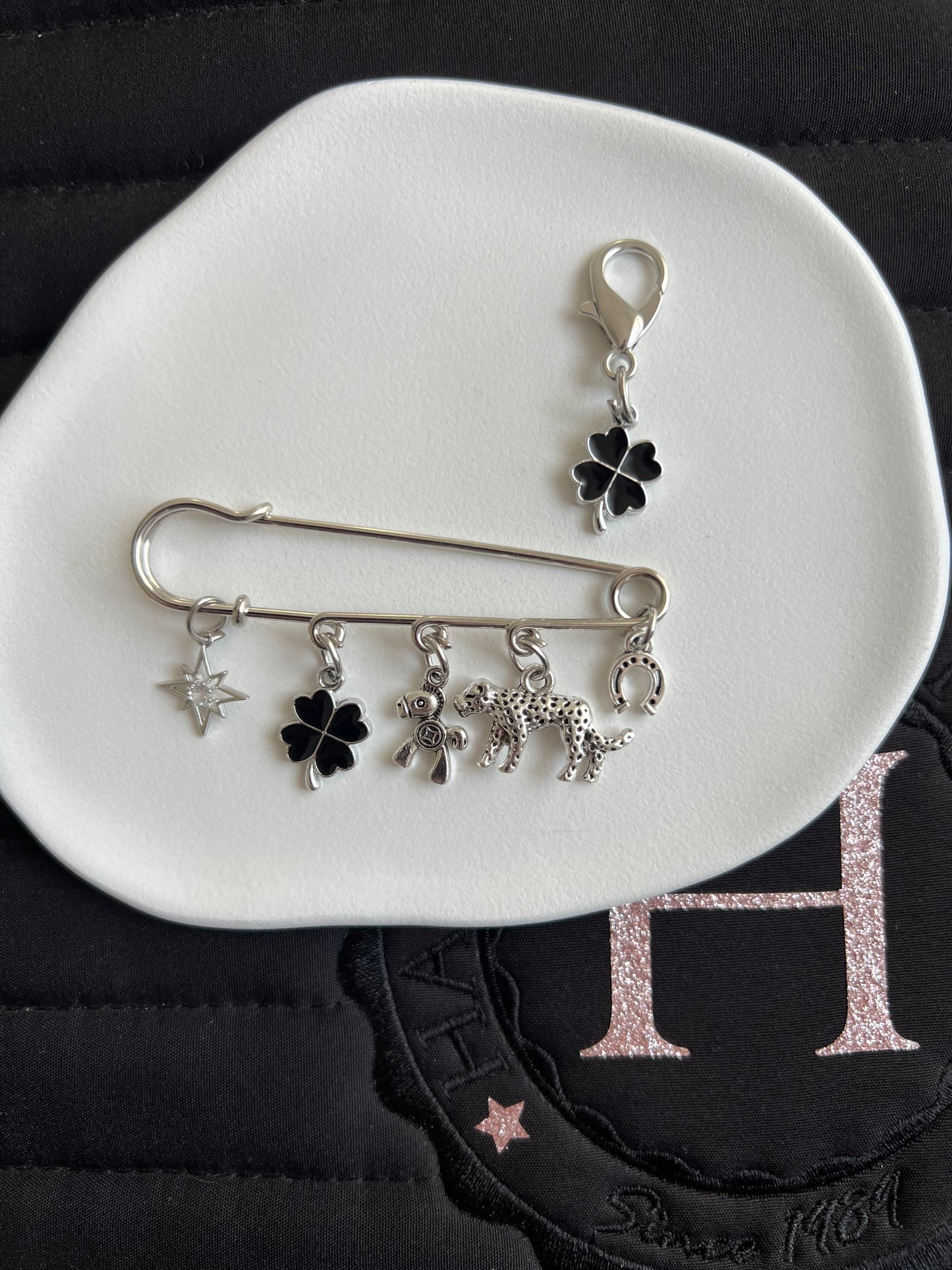 ✨🐆 LÉOPARD ARGENTÉ broche + charm 🐆✨