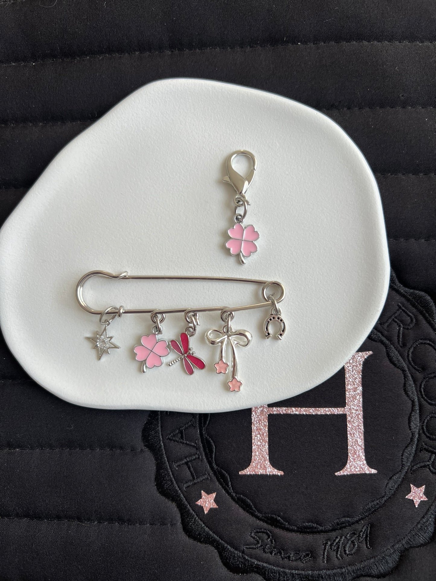 🌟🍀 Trèfle d’Étoiles broche + charm 🌟🍀
