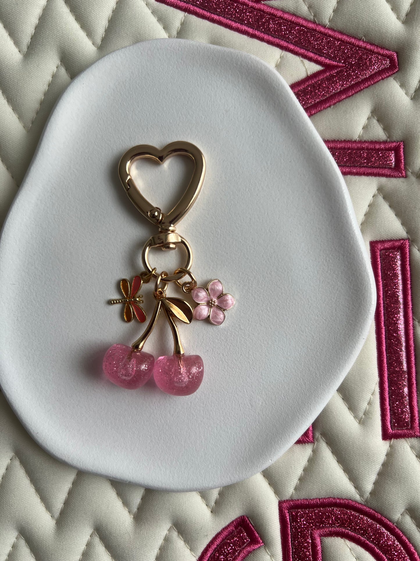 🍒 Bijou pour licol : Rose pailleté & or 💖