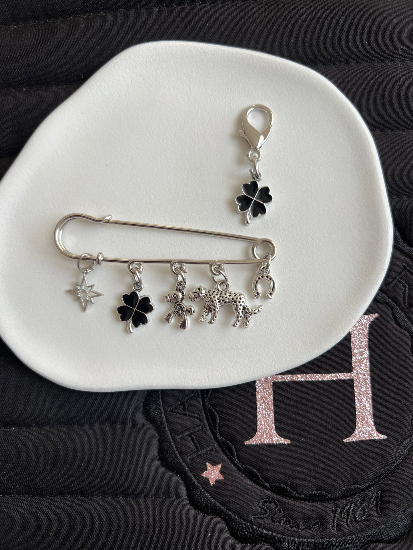 ✨🐆 LÉOPARD ARGENTÉ broche + charm 🐆✨