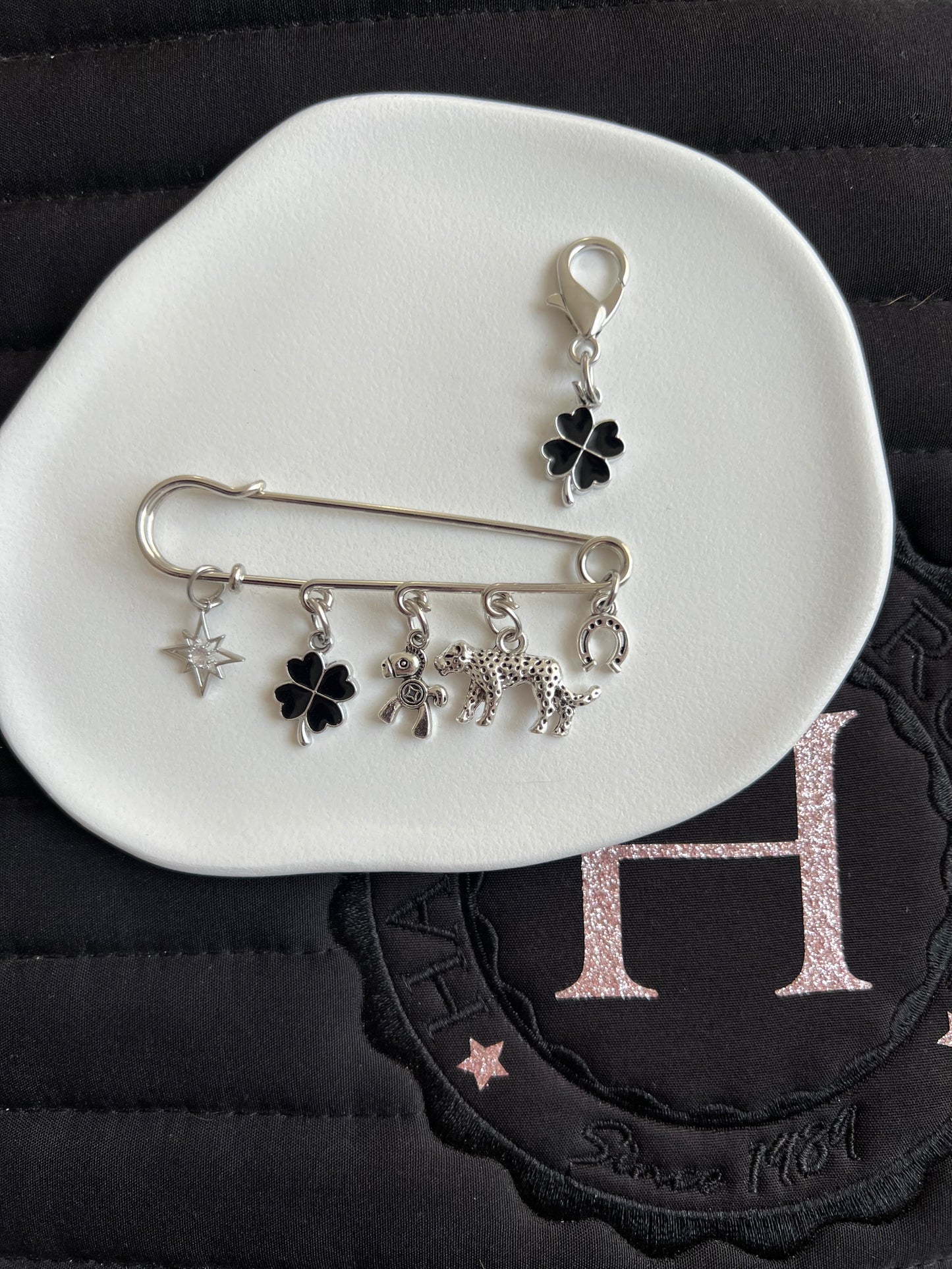 ✨🐆 LÉOPARD ARGENTÉ broche + charm 🐆✨