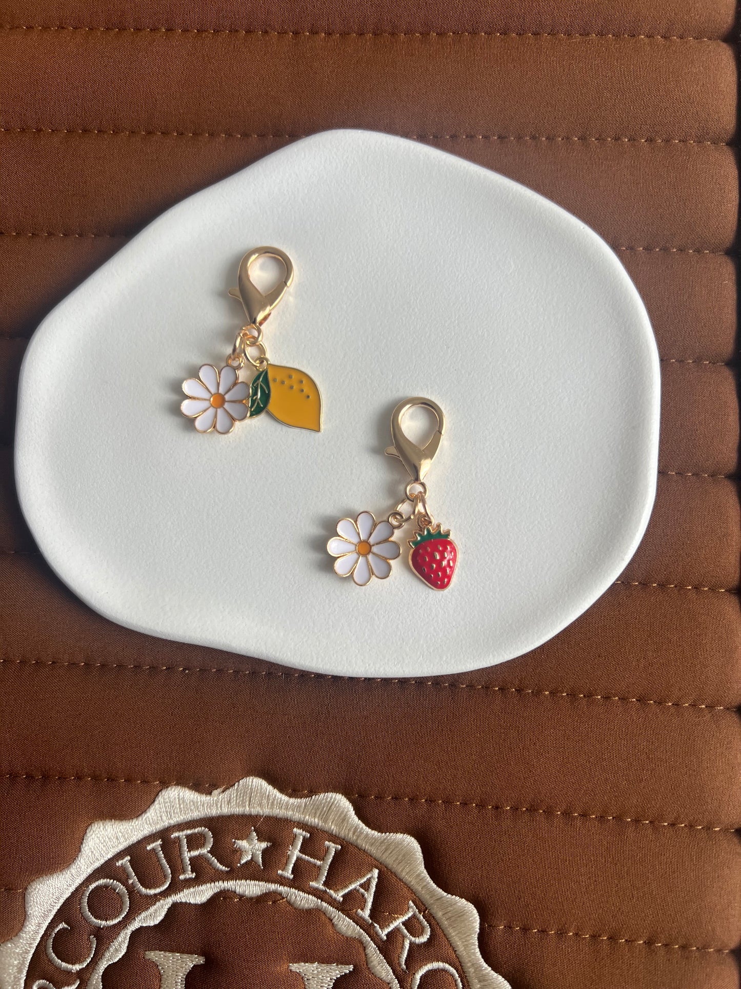 🍓🍋 Fraisita & Citronello débarquent en pack de 2 charms … 🐴✨
