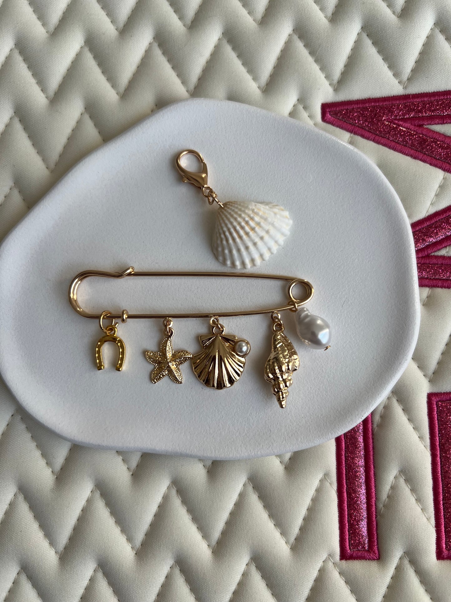 ✨ 🐚La Collection Coquillages broche + charm de filet ou bonnet ✨🐚