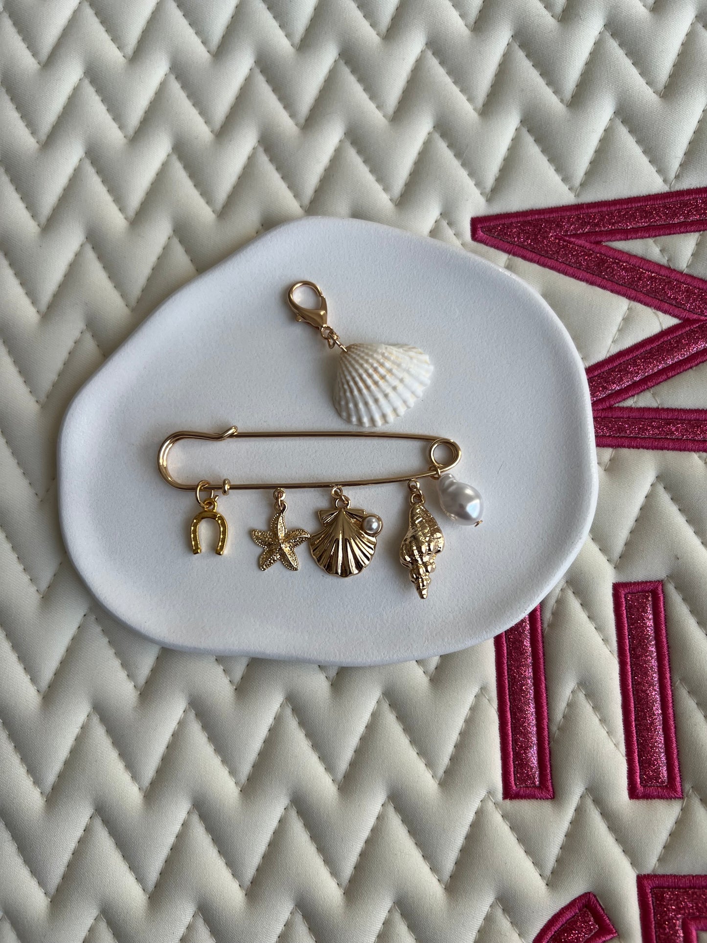 ✨ 🐚La Collection Coquillages broche + charm de filet ou bonnet ✨🐚